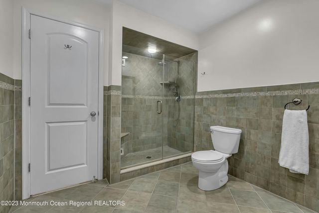 1607 Holbrook Street, Oakhurst, NJ 07755