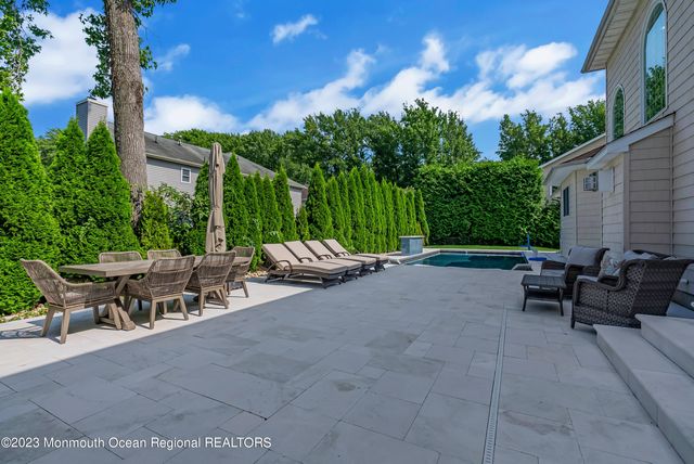 1607 Holbrook Street, Oakhurst, NJ 07755