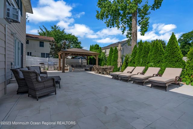 1607 Holbrook Street, Oakhurst, NJ 07755