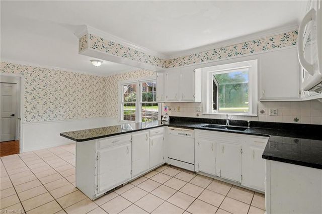 168 Bent Street, Advance, NC 27006