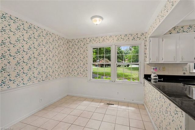 168 Bent Street, Advance, NC 27006