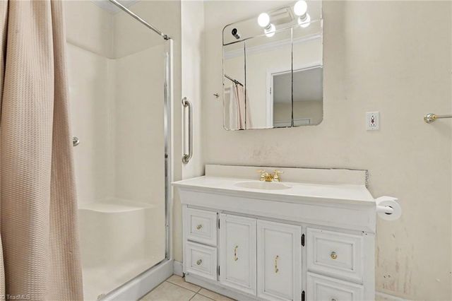 168 Bent Street, Advance, NC 27006