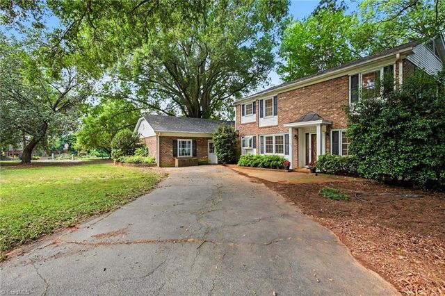 168 Bent Street, Advance, NC 27006
