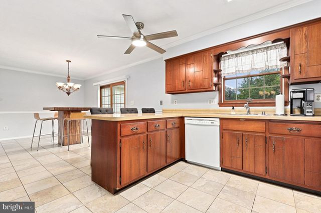 5810 CORPORAL JONES, Mount Airy, MD 21771