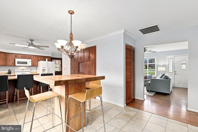 5810 CORPORAL JONES, Mount Airy, MD 21771