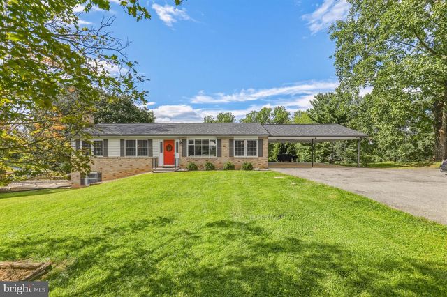 5810 CORPORAL JONES, Mount Airy, MD 21771