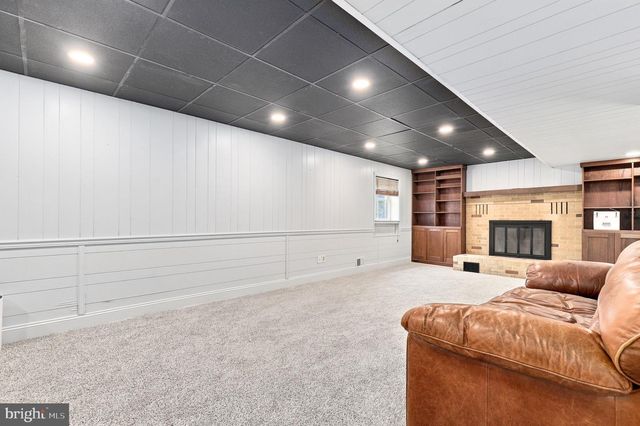5810 CORPORAL JONES, Mount Airy, MD 21771