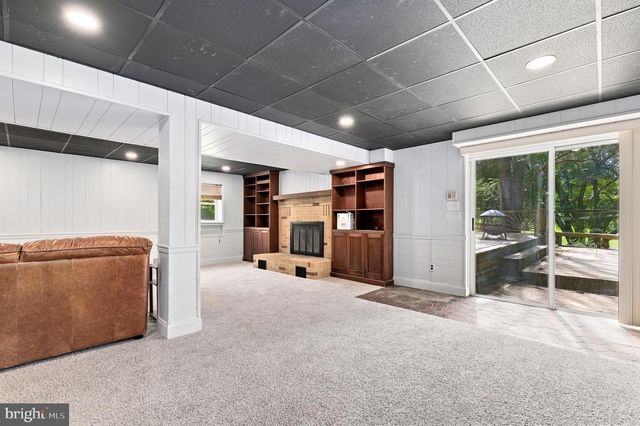 5810 CORPORAL JONES, Mount Airy, MD 21771