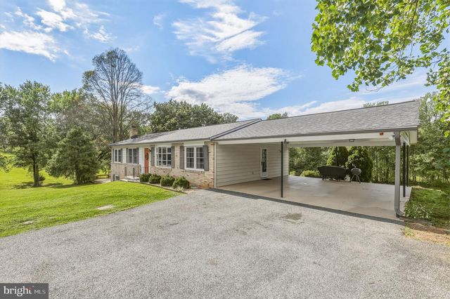 5810 CORPORAL JONES, Mount Airy, MD 21771