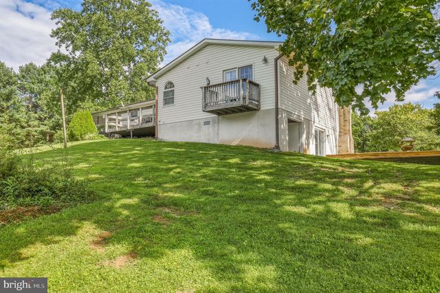 5810 CORPORAL JONES, Mount Airy, MD 21771