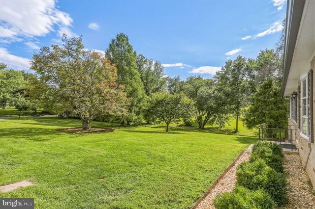 5810 CORPORAL JONES, Mount Airy, MD 21771