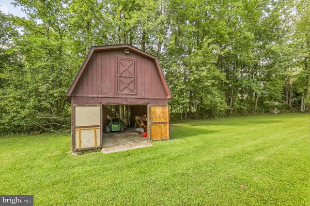 5810 CORPORAL JONES, Mount Airy, MD 21771
