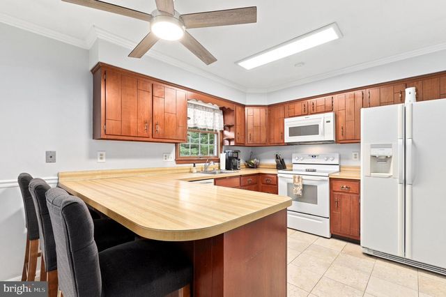 5810 CORPORAL JONES, Mount Airy, MD 21771