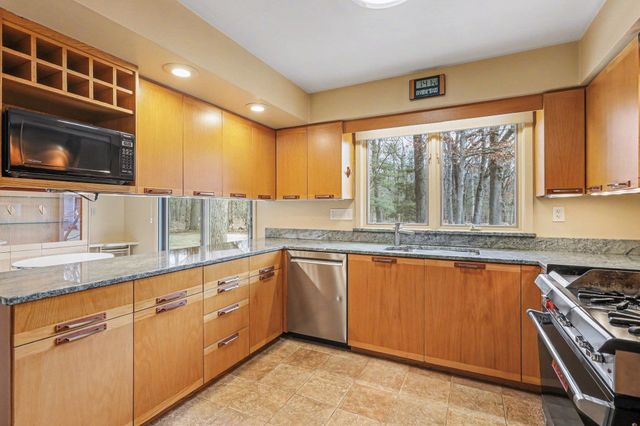 2980 Lupine Court, Bay City, MI 48706