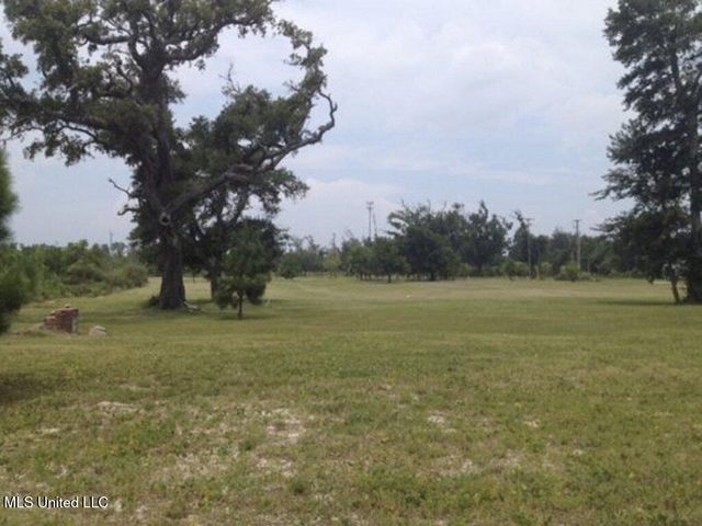 26300 Highway 90, Pass Christian, MS 39571
