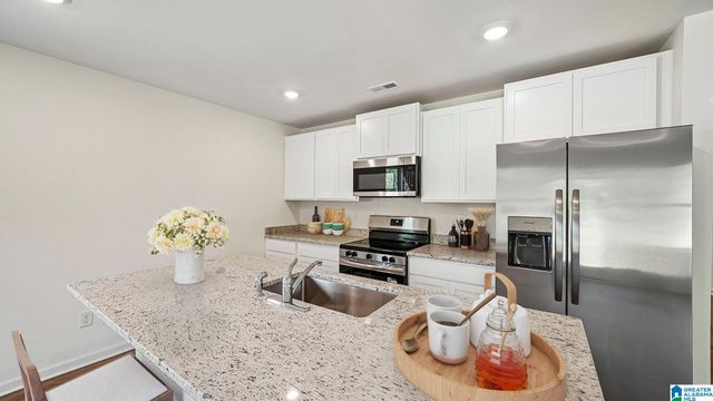 3518 HERITAGE CREST DRIVE, Bessemer, AL 35023