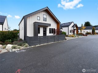 3918 Crosswinds Court, Anacortes, WA 98221