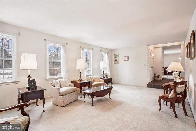 9007 EDGEPARK RD, Vienna, VA 22182