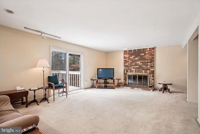 9007 EDGEPARK RD, Vienna, VA 22182