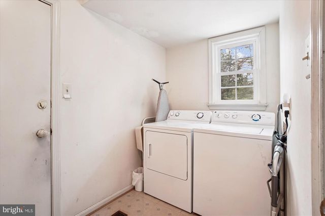 9007 EDGEPARK RD, Vienna, VA 22182