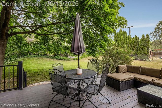 7451 Garland Avenue, Brighton, MI 48116