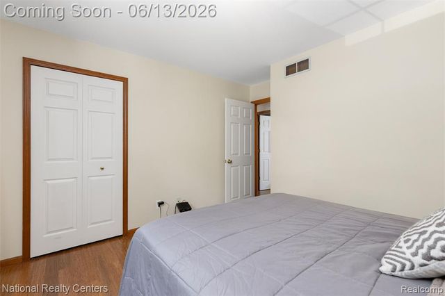 7451 Garland Avenue, Brighton, MI 48116