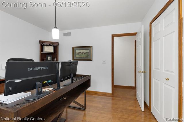 7451 Garland Avenue, Brighton, MI 48116