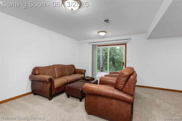 7451 Garland Avenue, Brighton, MI 48116