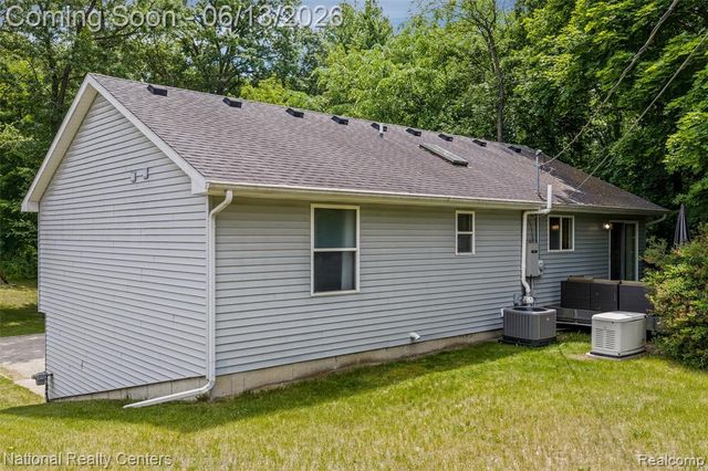 7451 Garland Avenue, Brighton, MI 48116