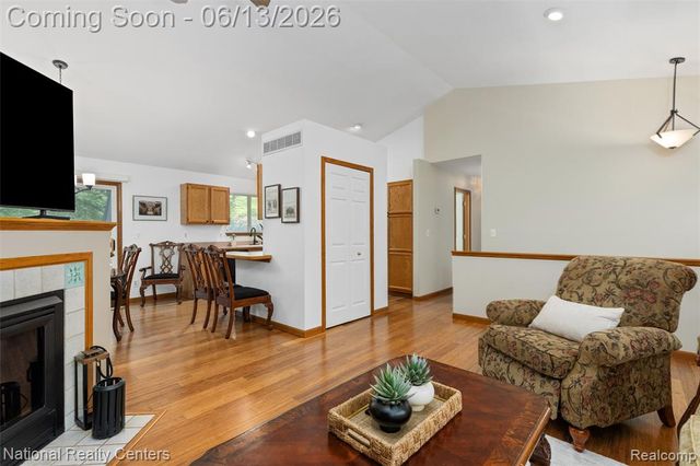 7451 Garland Avenue, Brighton, MI 48116