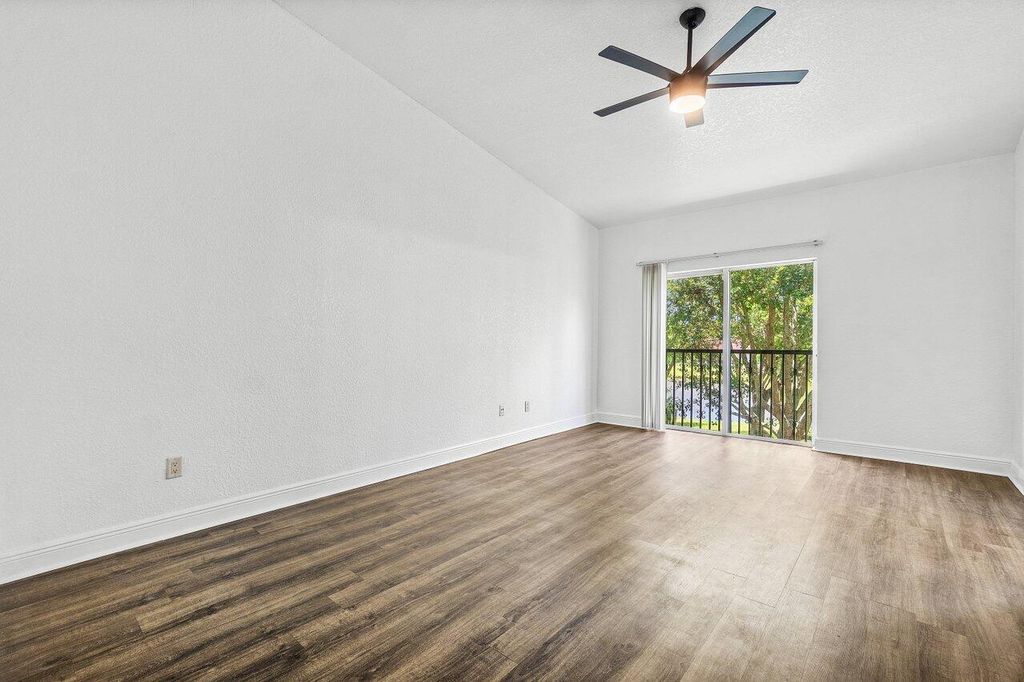 Image 25 of property listing at 12744 Westhampton Circle, Wellington, FL 33414