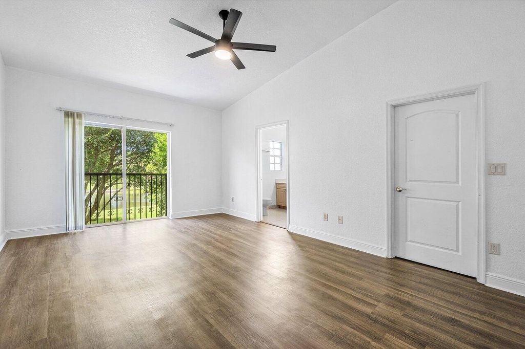 Image 27 of property listing at 12744 Westhampton Circle, Wellington, FL 33414