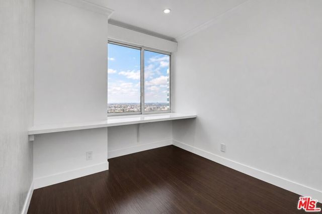 865 Comstock Avenue 16C, Los Angeles, CA 90024