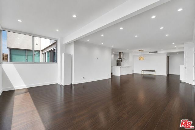 865 Comstock Avenue 16C, Los Angeles, CA 90024