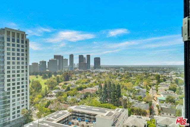 865 Comstock Avenue 16C, Los Angeles, CA 90024