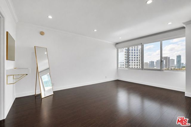 865 Comstock Avenue 16C, Los Angeles, CA 90024