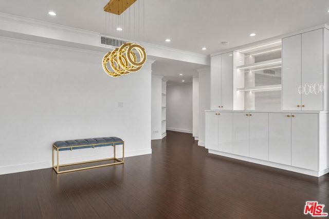 865 Comstock Avenue 16C, Los Angeles, CA 90024