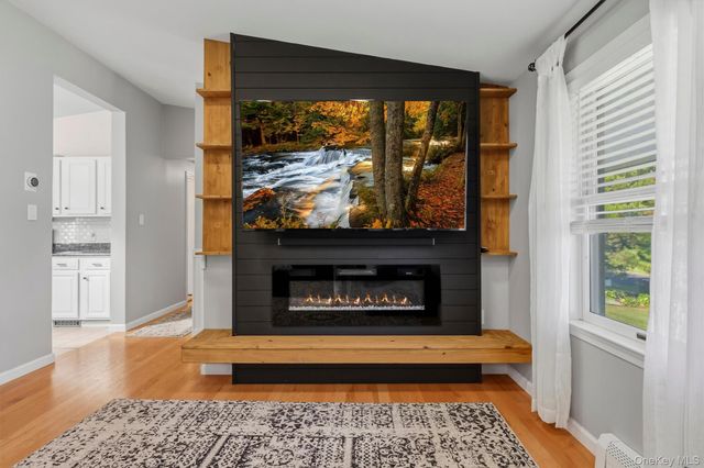 14 Lillie Lane, Milton, NY 12547