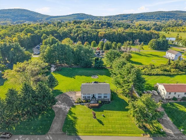 14 Lillie Lane, Milton, NY 12547