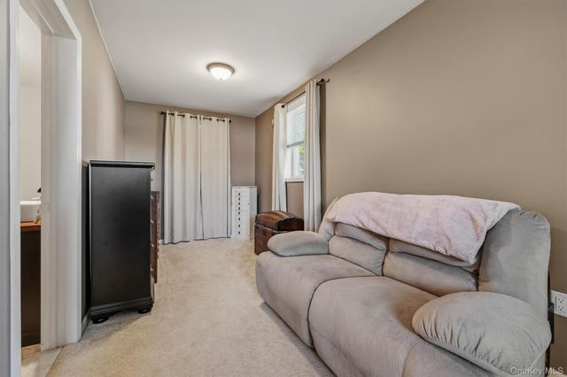 14 Lillie Lane, Milton, NY 12547