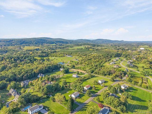 14 Lillie Lane, Milton, NY 12547
