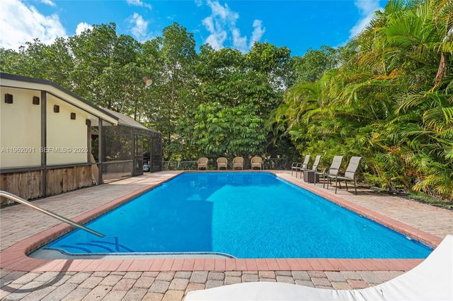 19860 NE 24th Court, Miami, FL 33180