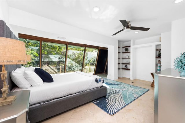 19860 NE 24th Court, Miami, FL 33180