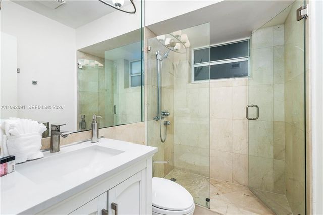 19860 NE 24th Court, Miami, FL 33180