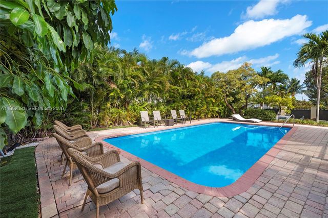19860 NE 24th Court, Miami, FL 33180