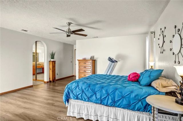 15813 Willow Street, Hesperia, CA 92345