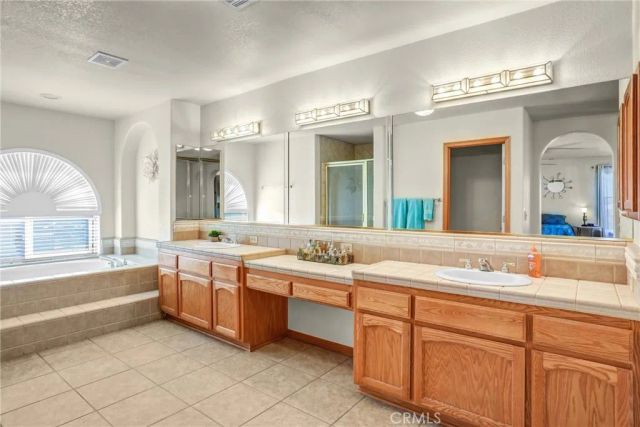 15813 Willow Street, Hesperia, CA 92345