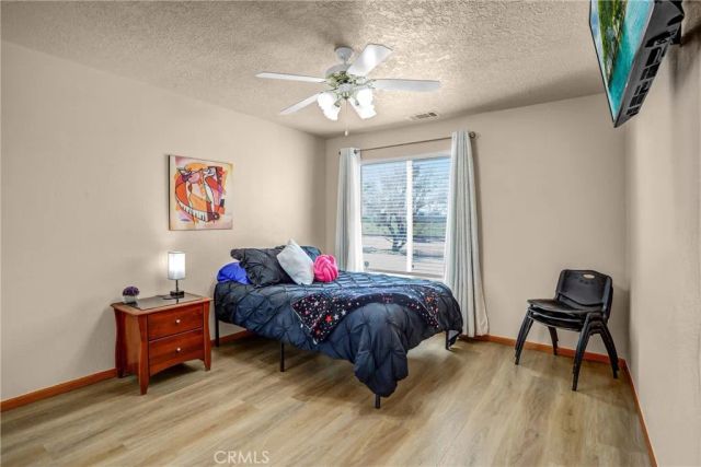 15813 Willow Street, Hesperia, CA 92345