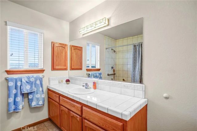 15813 Willow Street, Hesperia, CA 92345