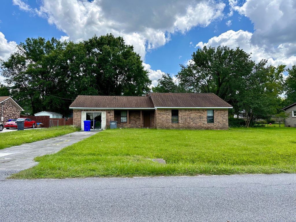 2819 Shadow Lane, North Charleston, SC 29406